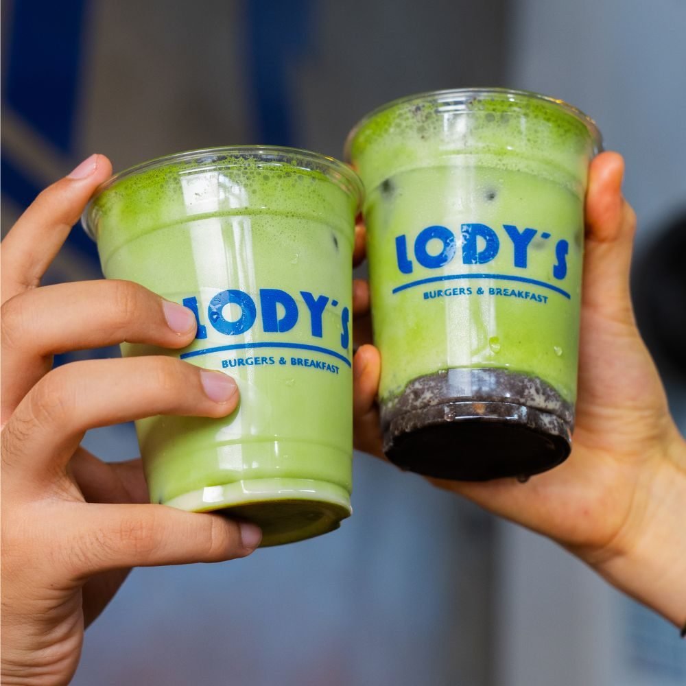 Dos matcha lattes de Lody's